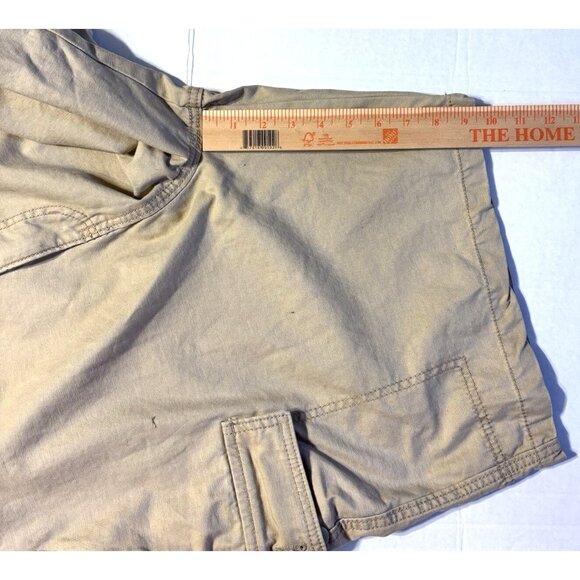 Old Navy Men's Cargo Shorts Beige XXL Classic Length 43" Waist - Picture 6 of 9